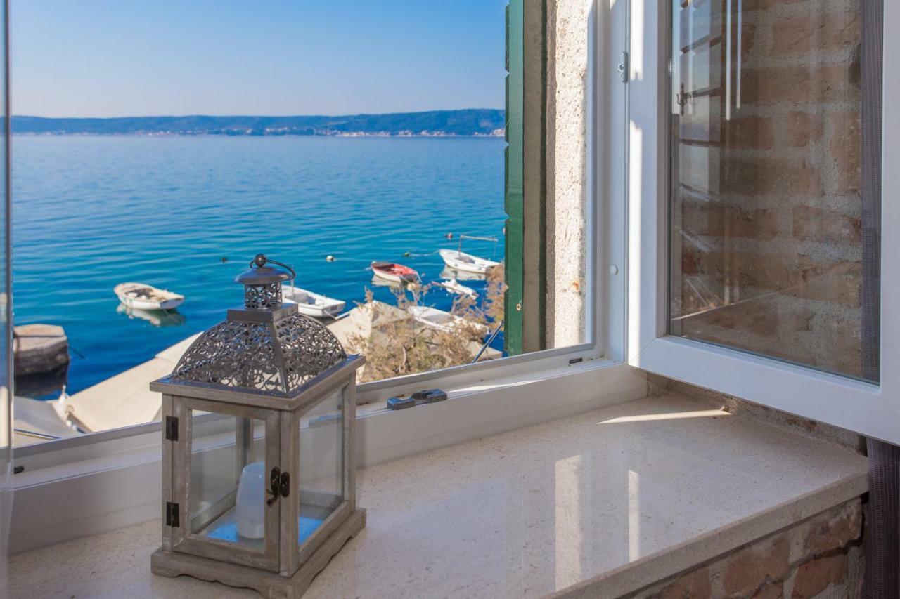 Seafront Apartment In Historical Cippico Castle Kastela Luaran gambar