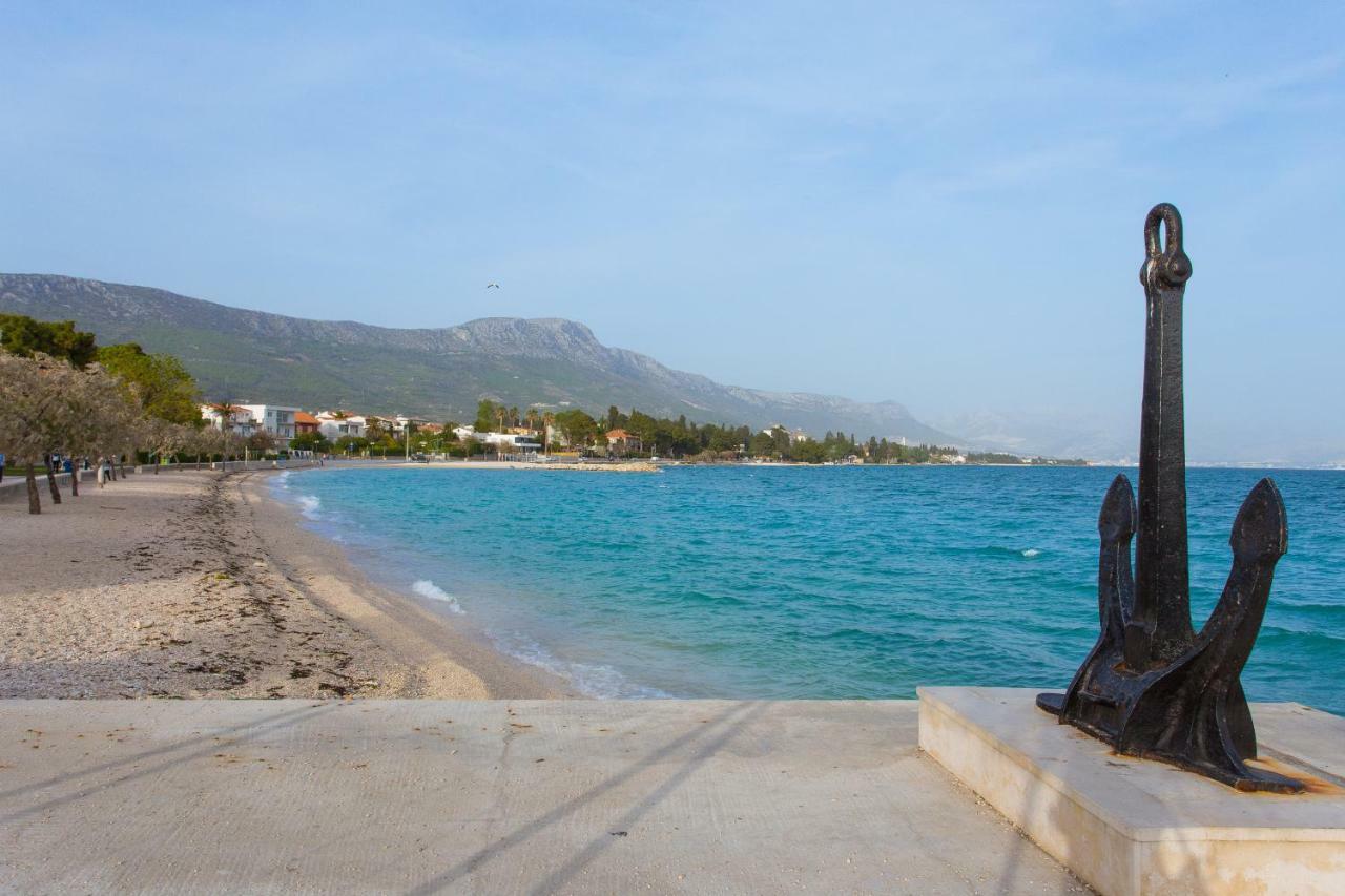 Seafront Apartment In Historical Cippico Castle Kastela Luaran gambar