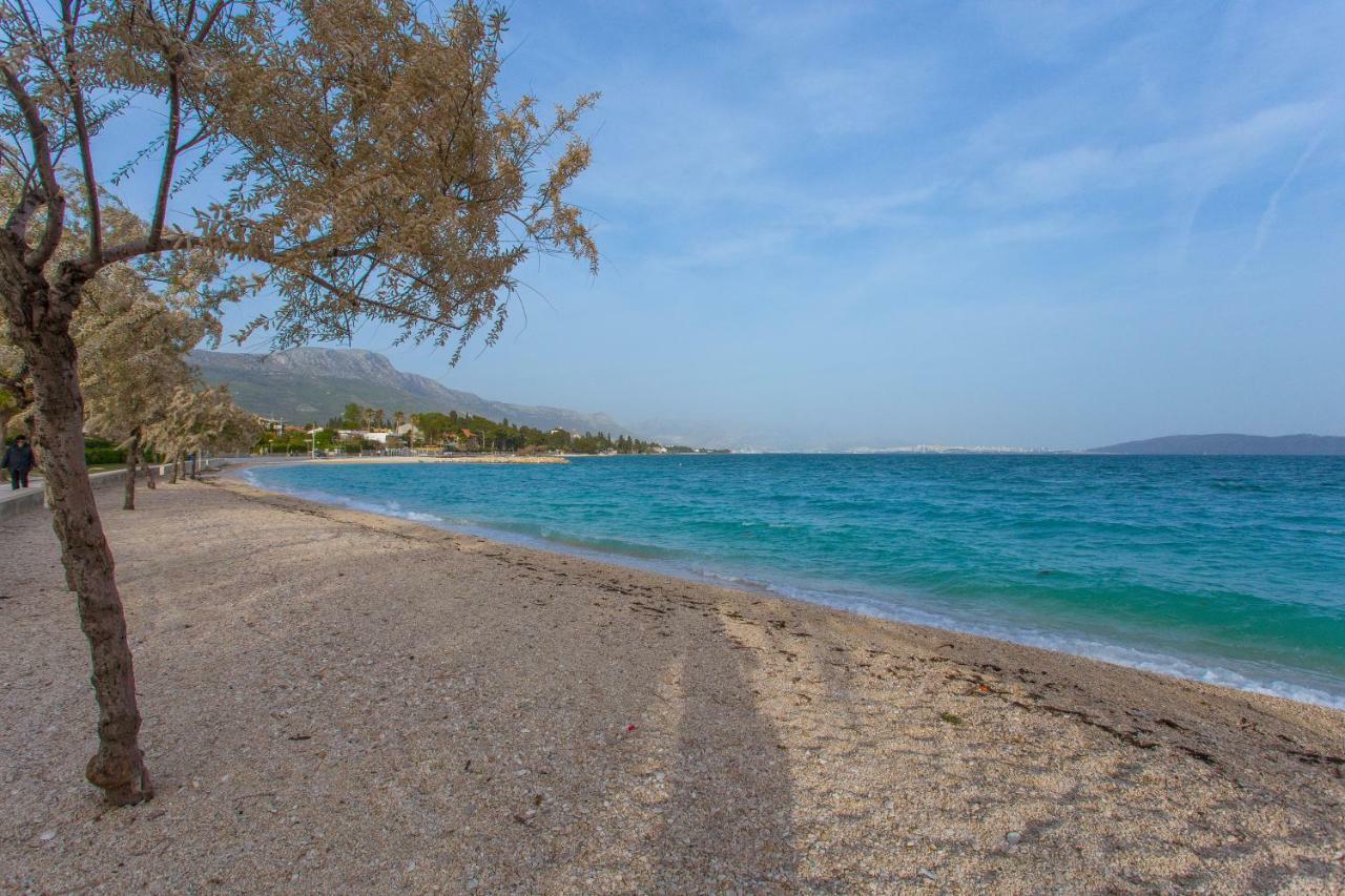 Seafront Apartment In Historical Cippico Castle Kastela Luaran gambar